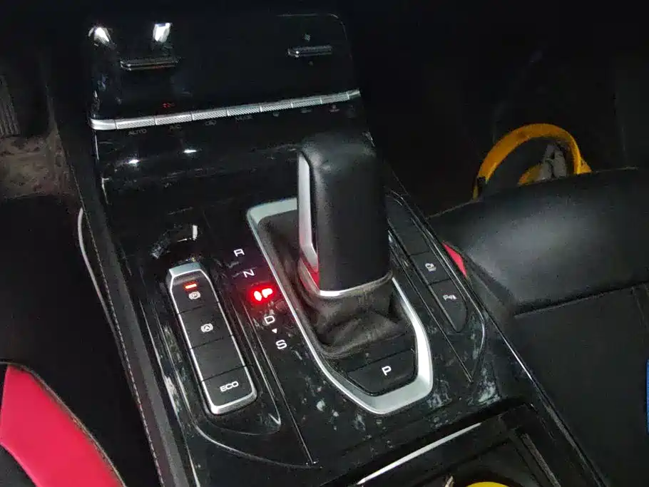 Wuling Victory — миниатюра 16