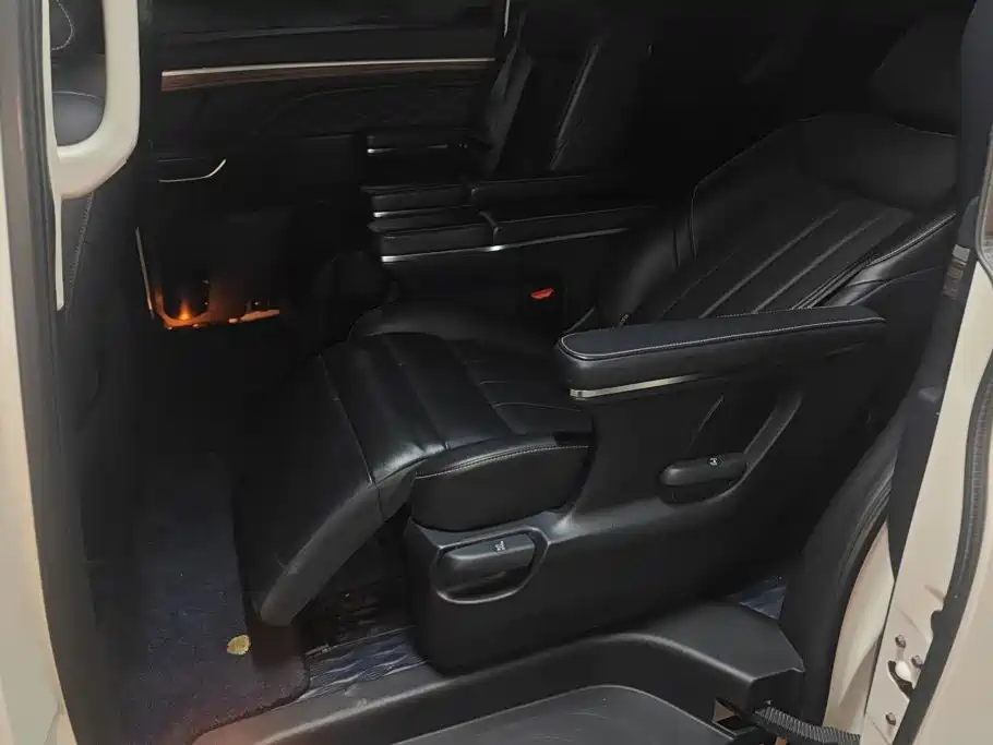 GAC Motor Trumpchi M8 — миниатюра 11