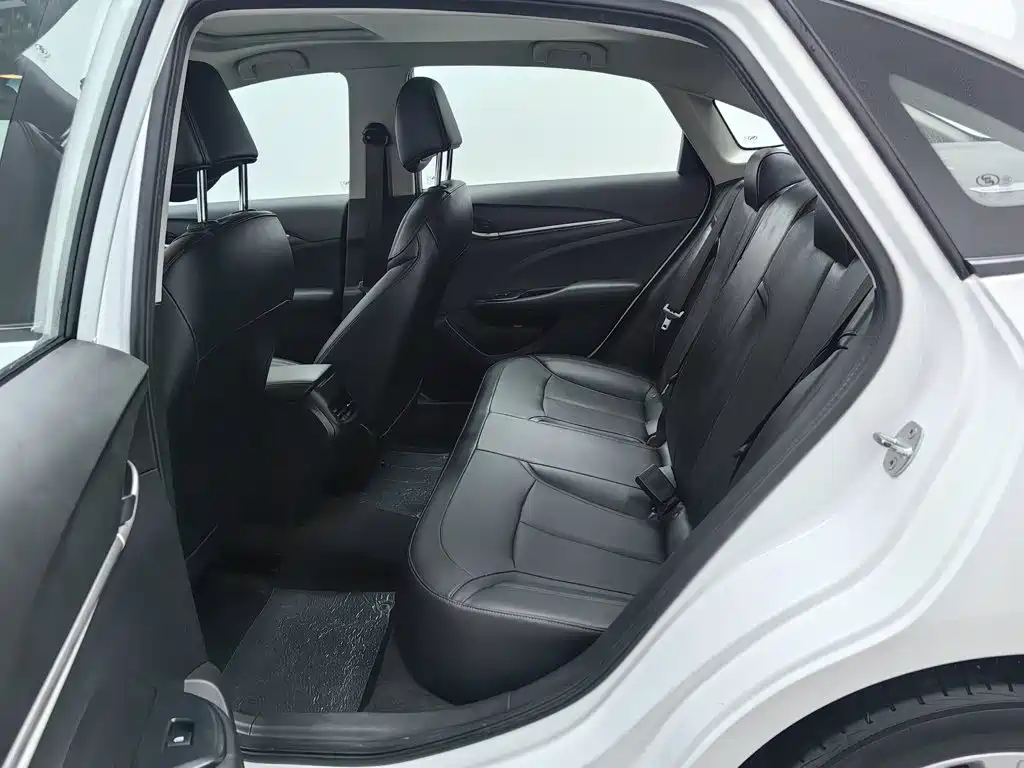 Buick Excelle — миниатюра 15