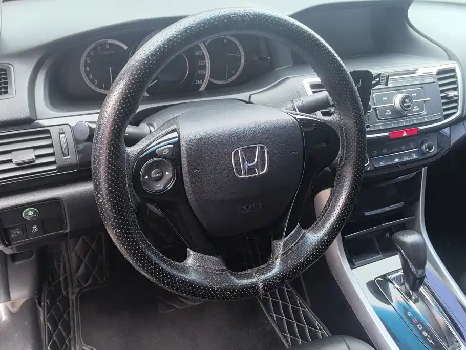 Honda Accord — миниатюра 15