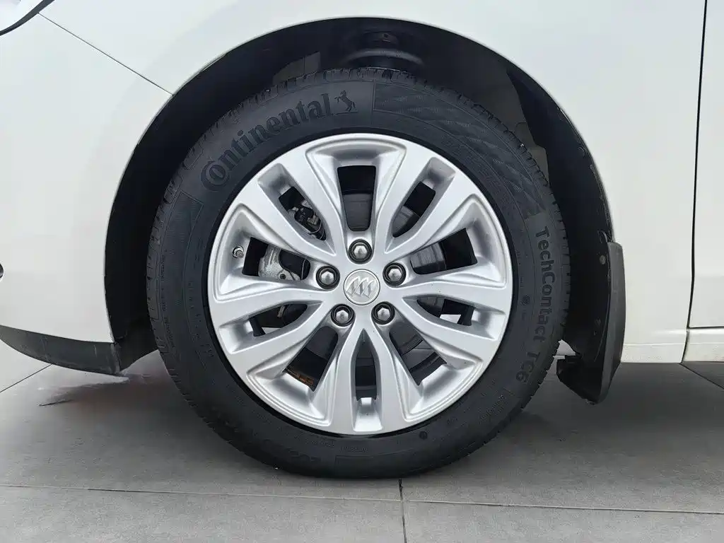Buick Excelle — миниатюра 17
