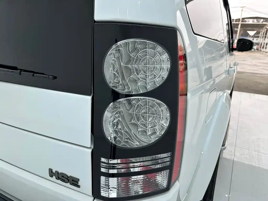 Land Rover Discovery 2015 3.0 SDV6 HSE