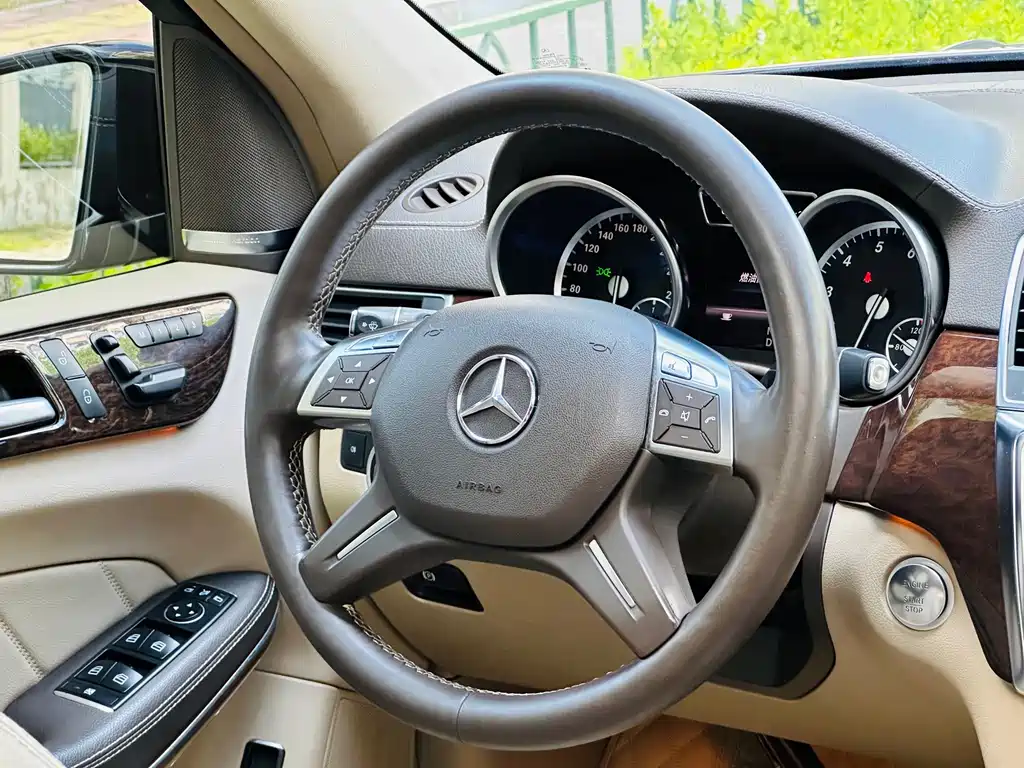 Mercedes-Benz GL-Class — миниатюра 14