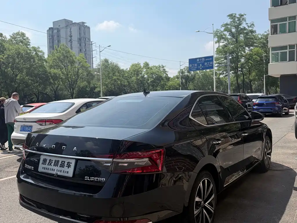 Skoda Superb Facelift TSI280 DSG Premium Edition, фото 4