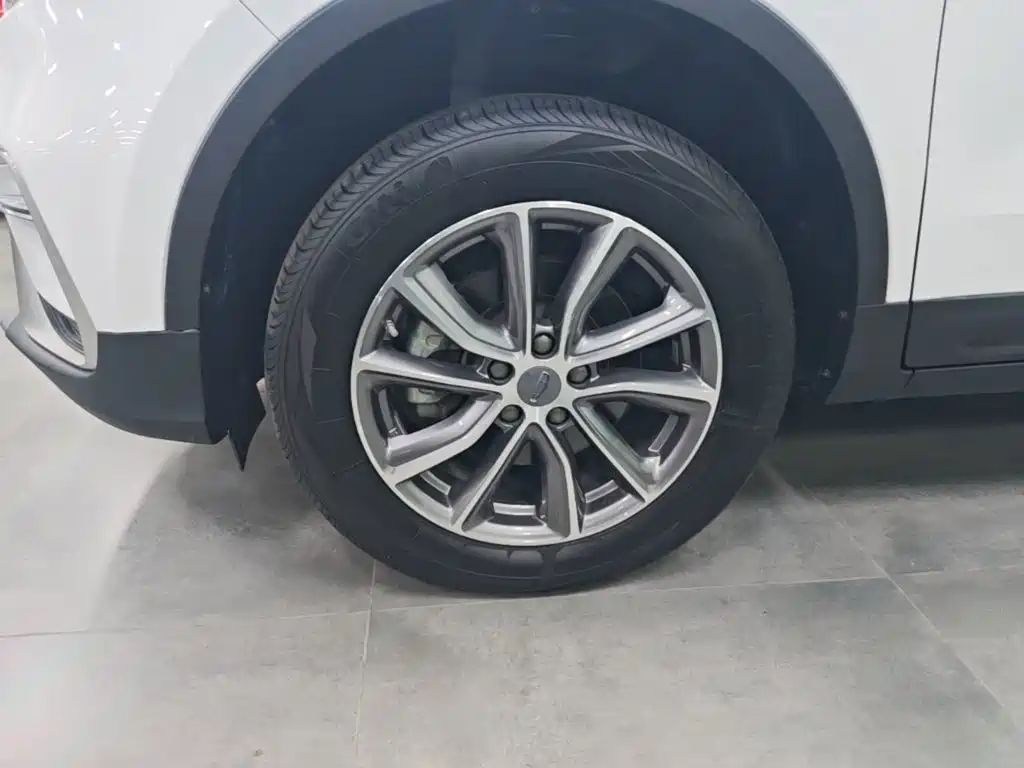 Geely Boyue — миниатюра 23