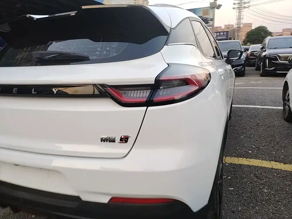Geely Emgrand S — миниатюра 8