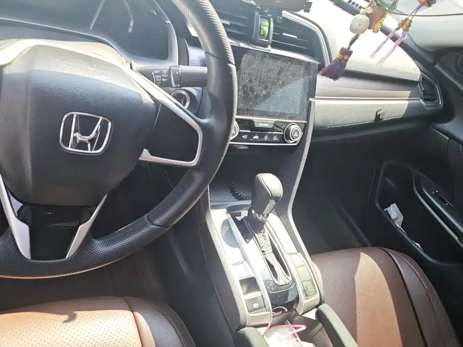 Honda Civic — миниатюра 13