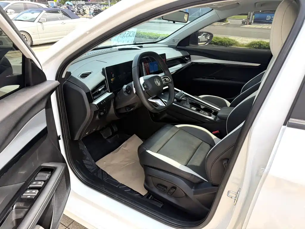 MG MG5 Scorpio — миниатюра 4