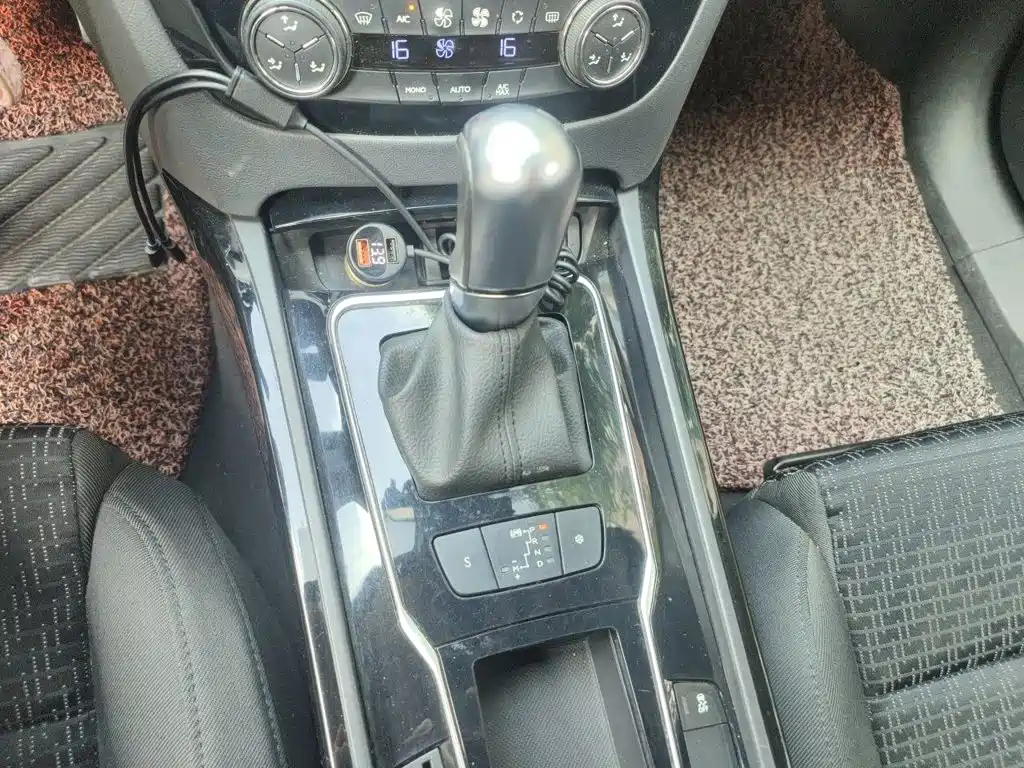 Peugeot 508 — миниатюра 10