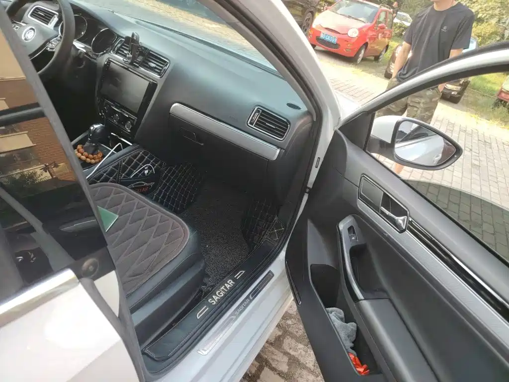 Volkswagen Sagitar — миниатюра 18