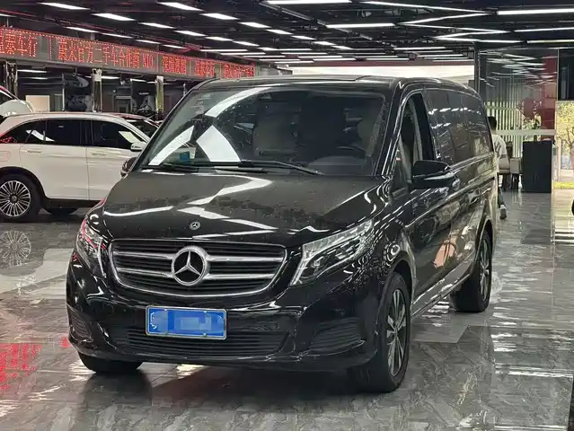 MERCEDES-BENZ V CLASS