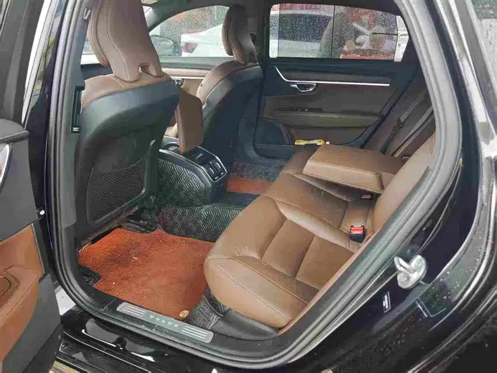Volvo S90 2022 B5 Luxury