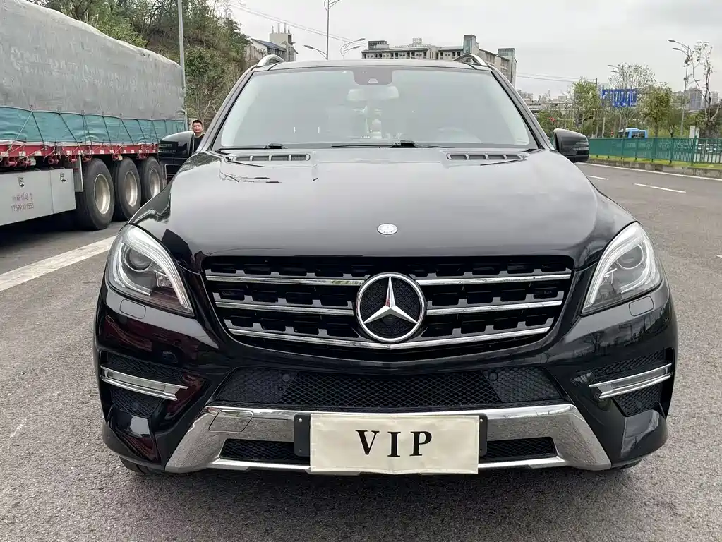 Mercedes-Benz M-Class — миниатюра 2