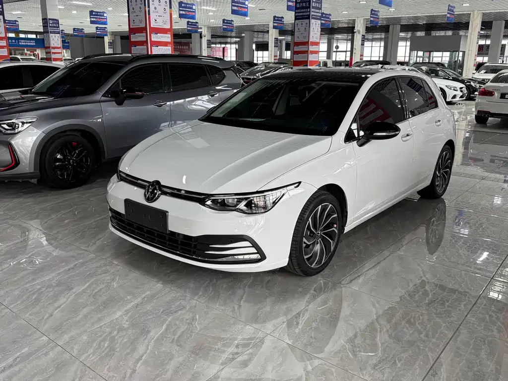 Volkswagen Golf 2022