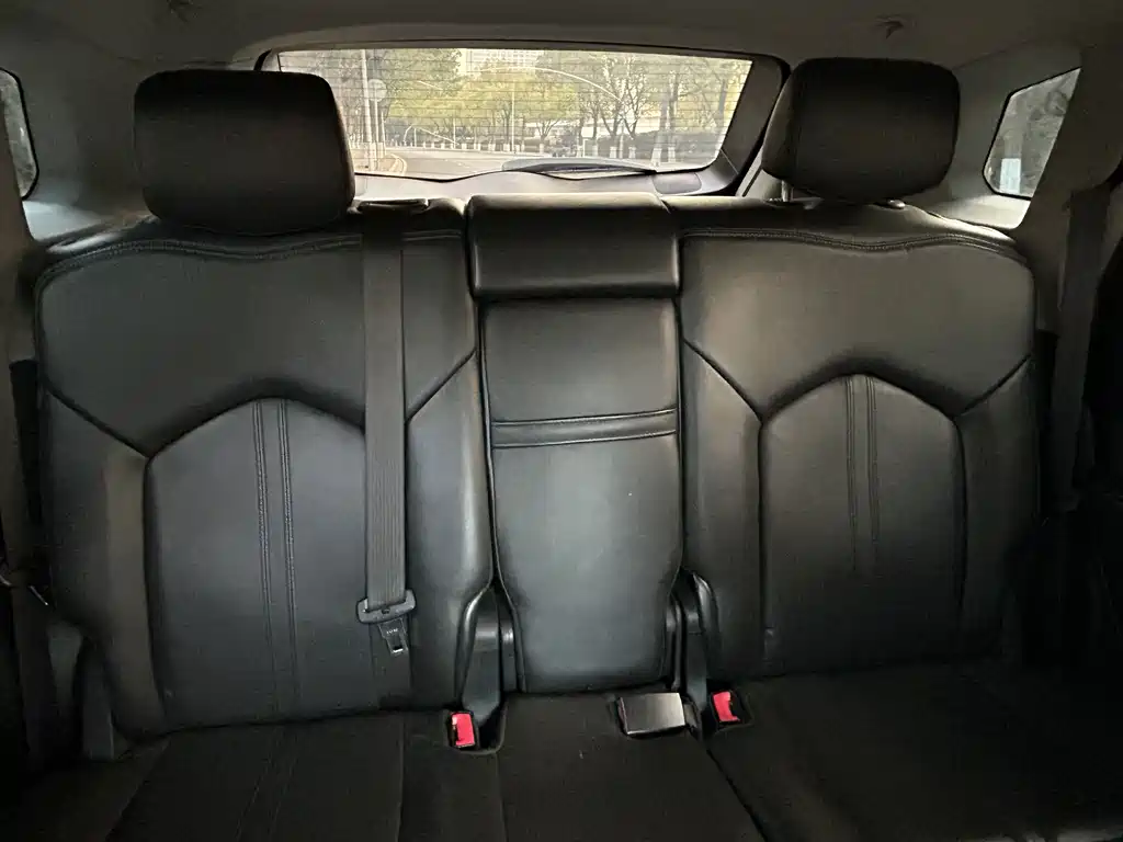 Cadillac SRX — миниатюра 13
