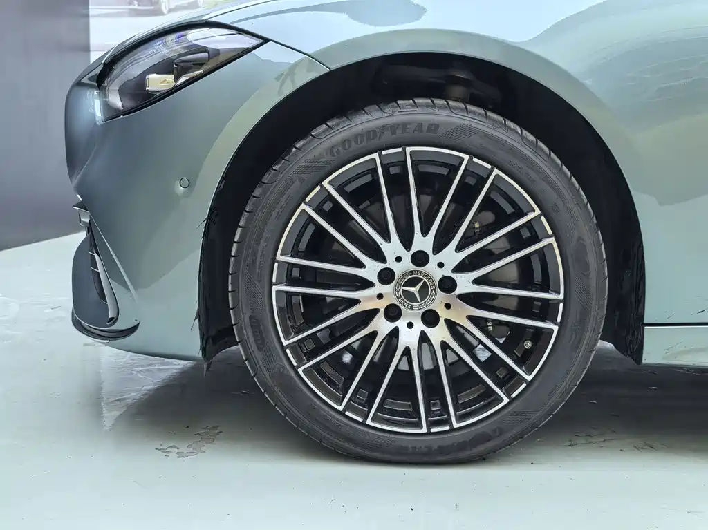 Mercedes-Benz C-Class — миниатюра 33