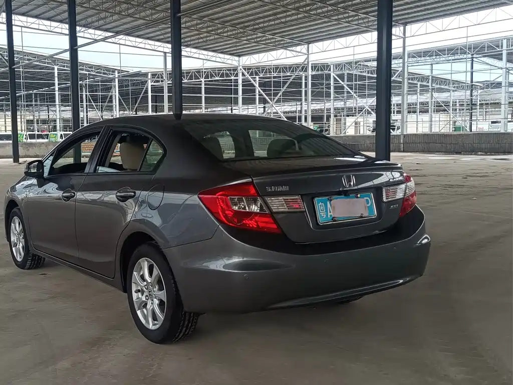Honda Civic — миниатюра 4