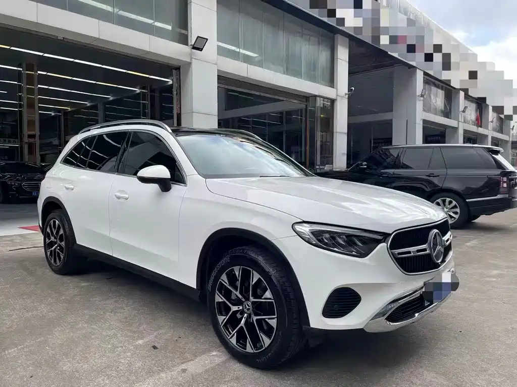 Mercedes-Benz GLC 2023 GLC 260 L 4MATIC 5 мест