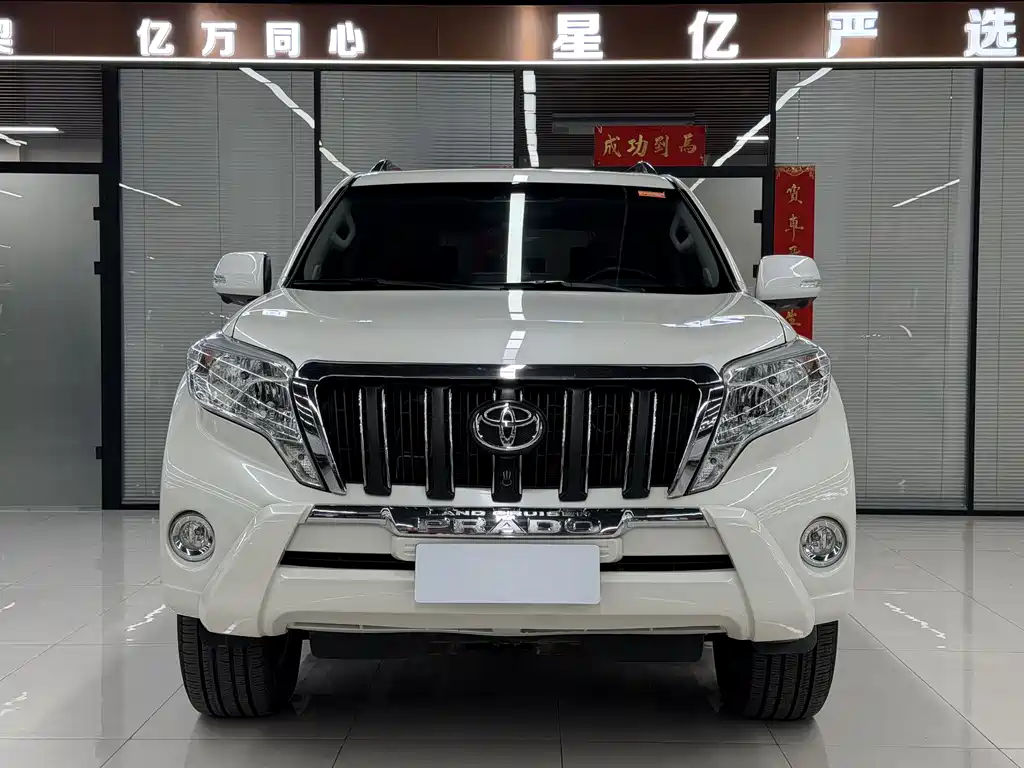 Toyota Land Cruiser Prado 2014 2.7L AT Standard