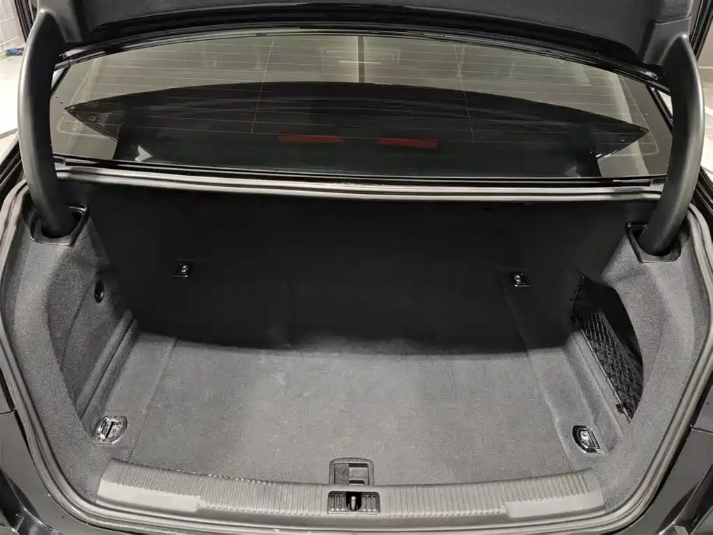 Audi A6L — миниатюра 16
