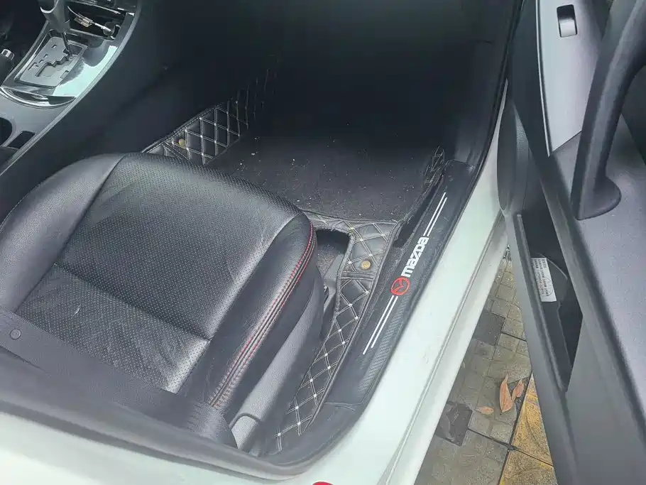 Mazda 马自达2(进口) — миниатюра 8