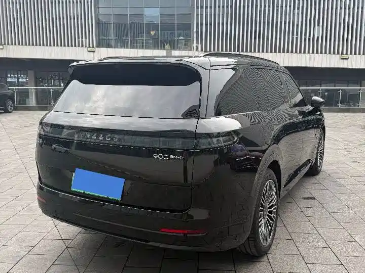 Lynk & Co 900 2025 2.0T 6 мест