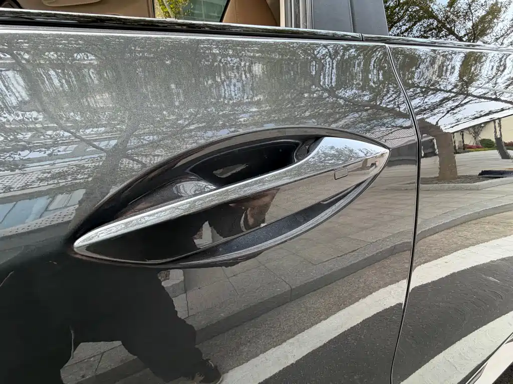 BLUE ELECTRIC BLUE ELECTRIC E5