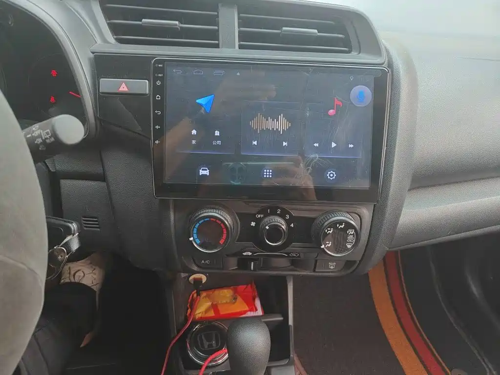 Honda Fit — миниатюра 9