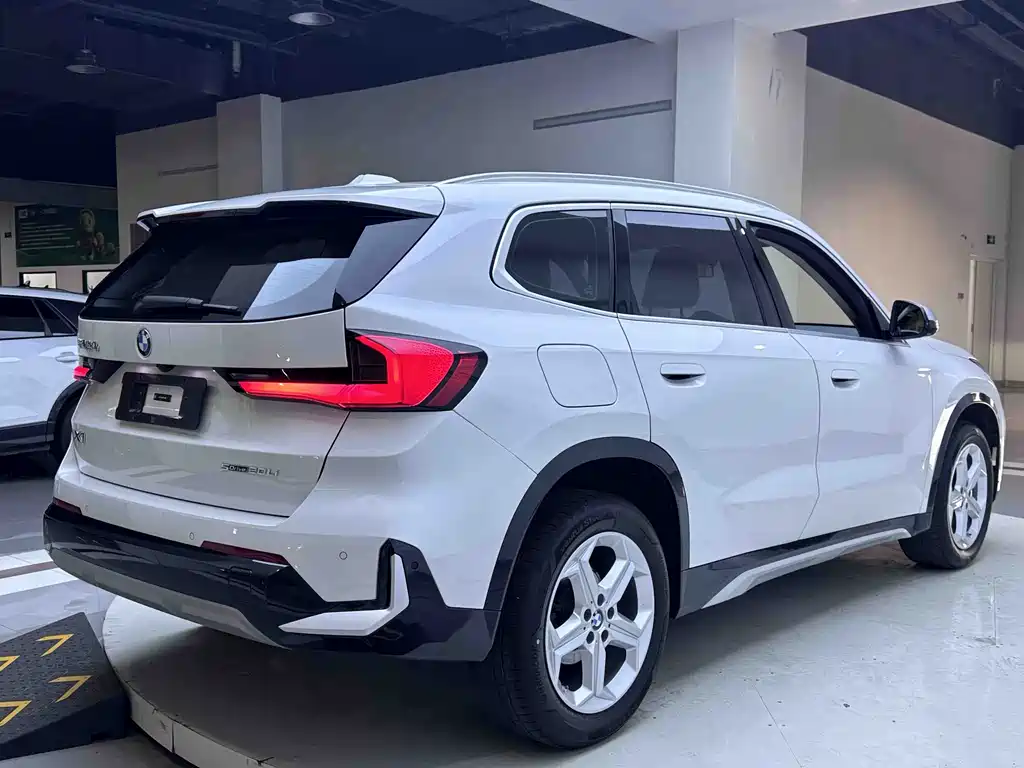 BMW X1 2023 sDrive20Li X