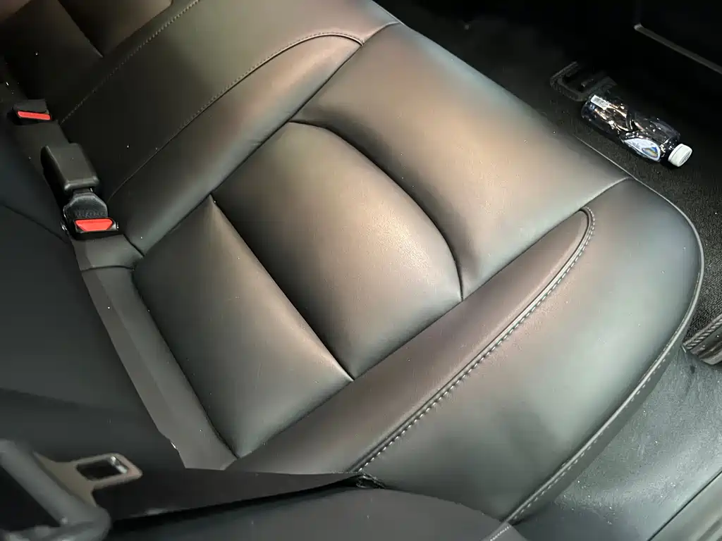 Tesla Model 3 — миниатюра 12
