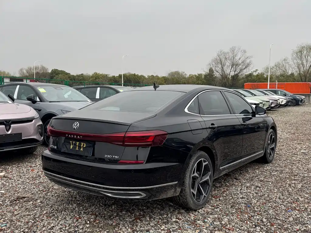 Volkswagen Passat — миниатюра 7