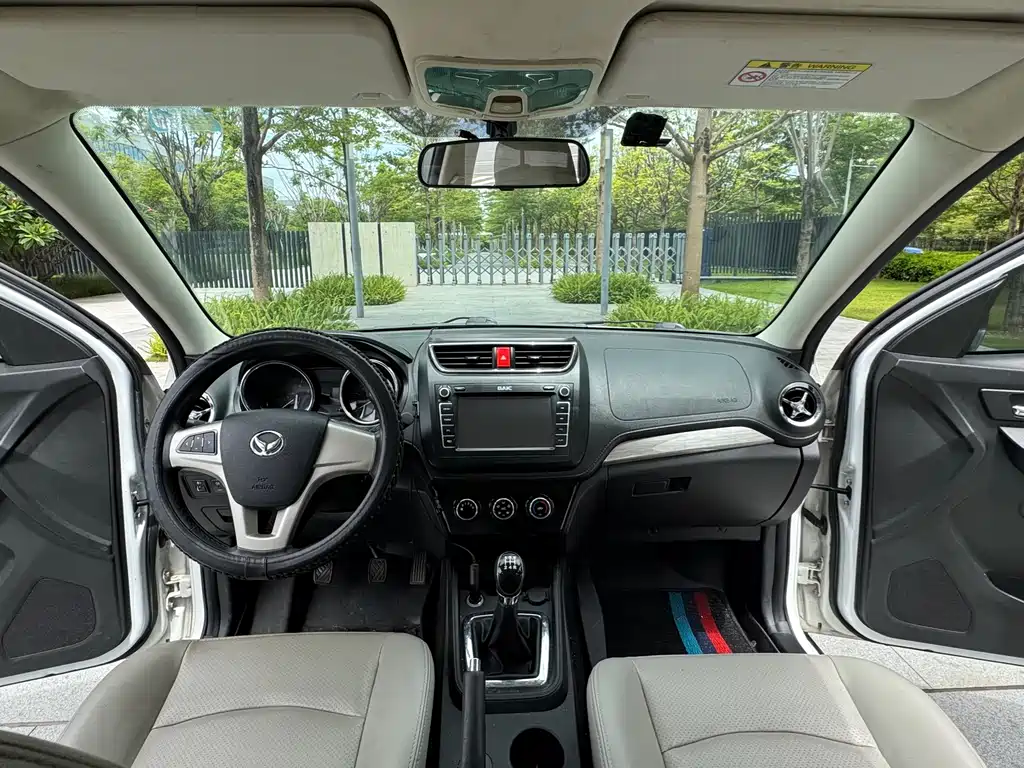 BAIC S3 2017 1.5L MT Luxury