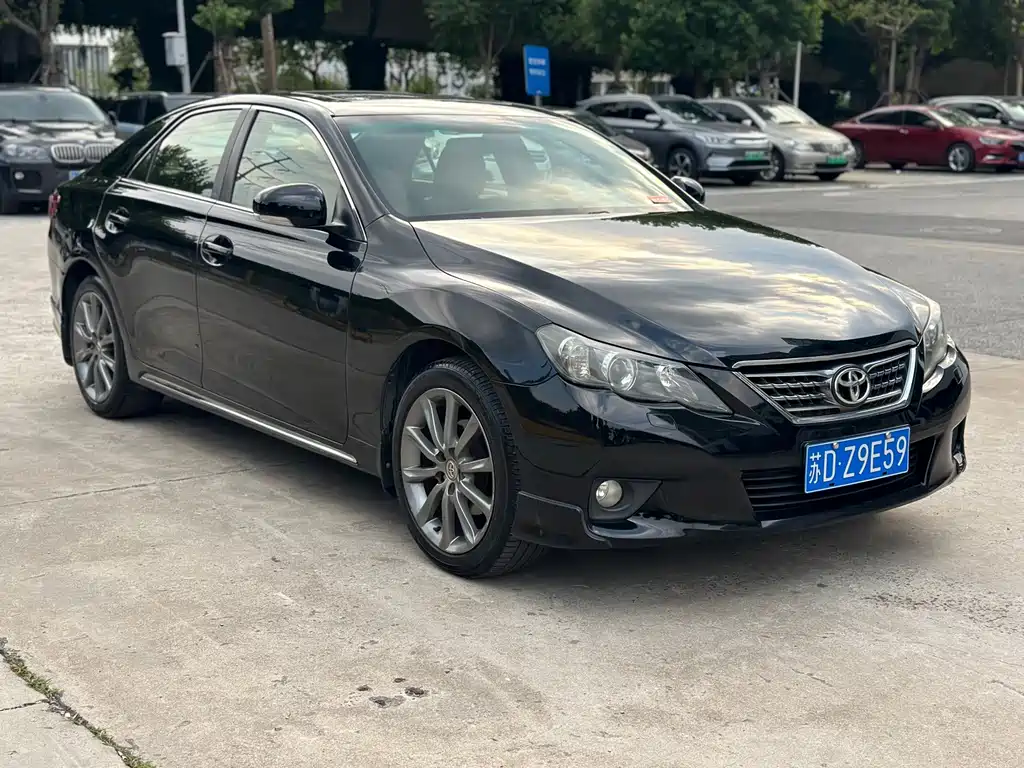 Toyota Reiz — миниатюра 3