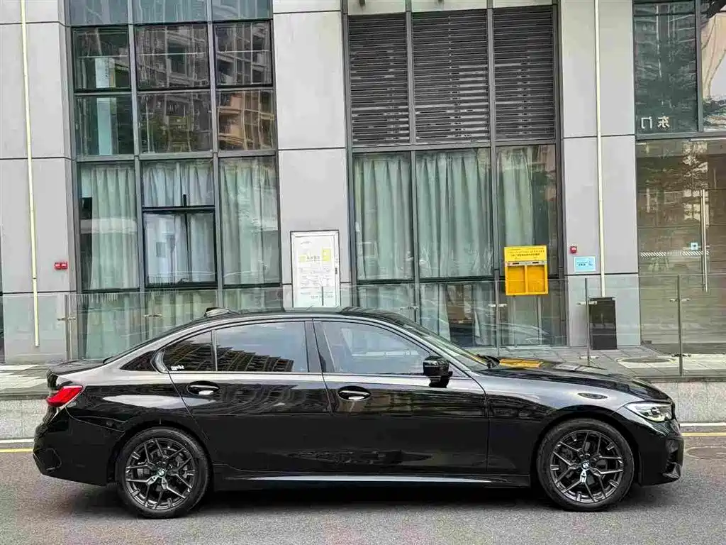 BMW 3 Series — миниатюра 4