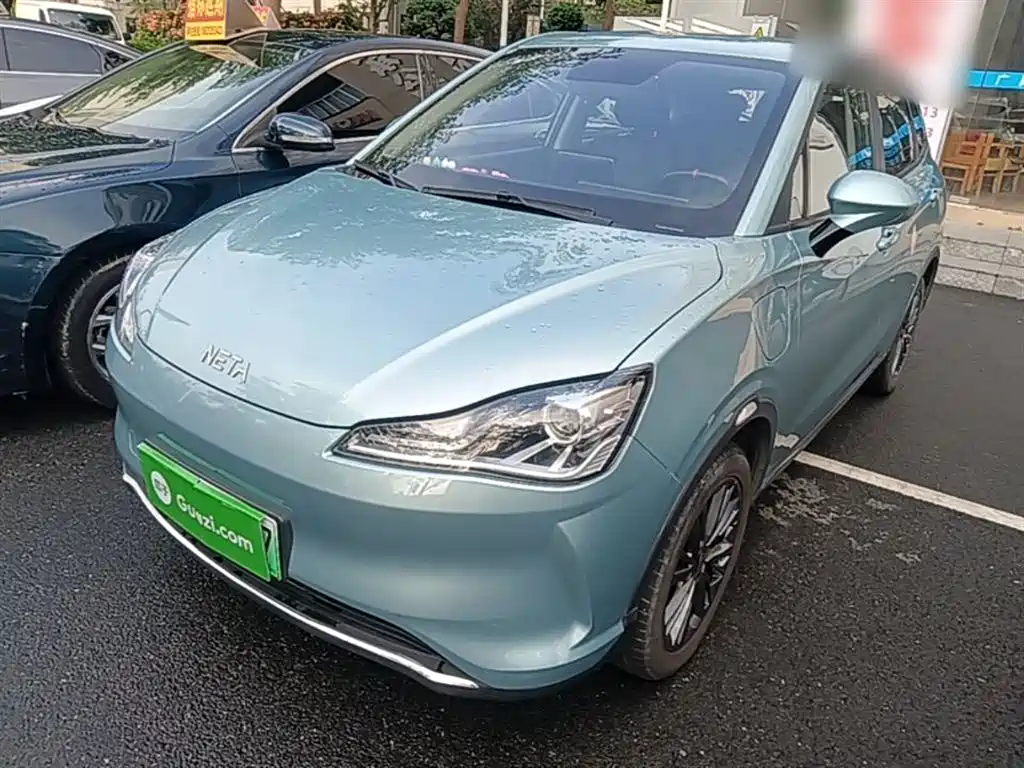 Neta Neta V 2022