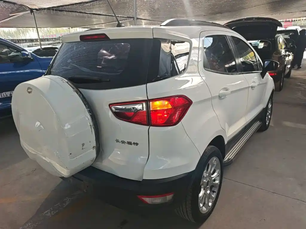 Ford Ecosport — миниатюра 7