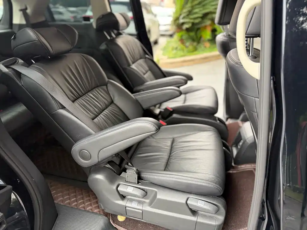 Honda Odyssey — миниатюра 7