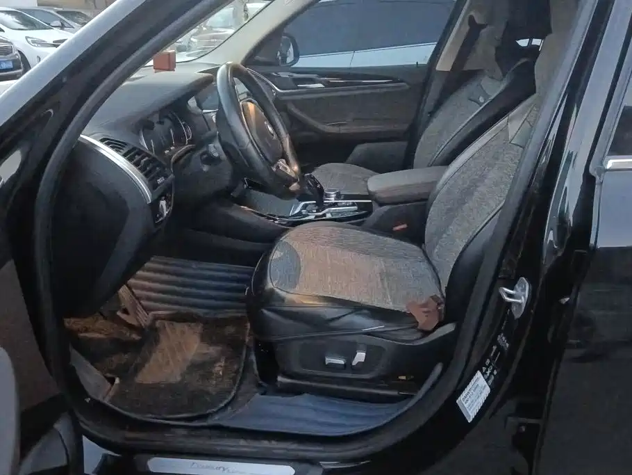 BMW X3 — миниатюра 9