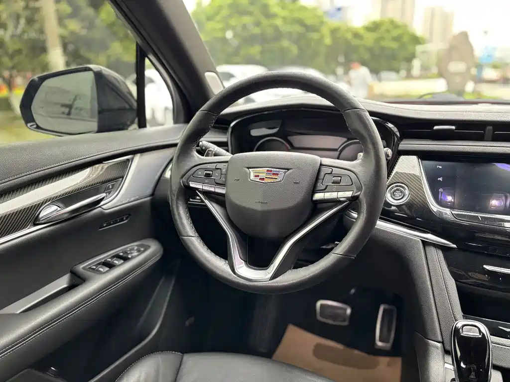 Cadillac XT6 — миниатюра 6