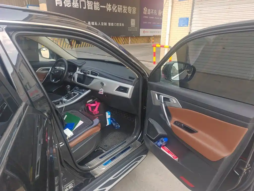 Geely Boyue — миниатюра 19