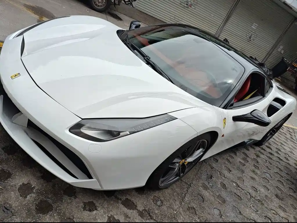 Ferrari 488