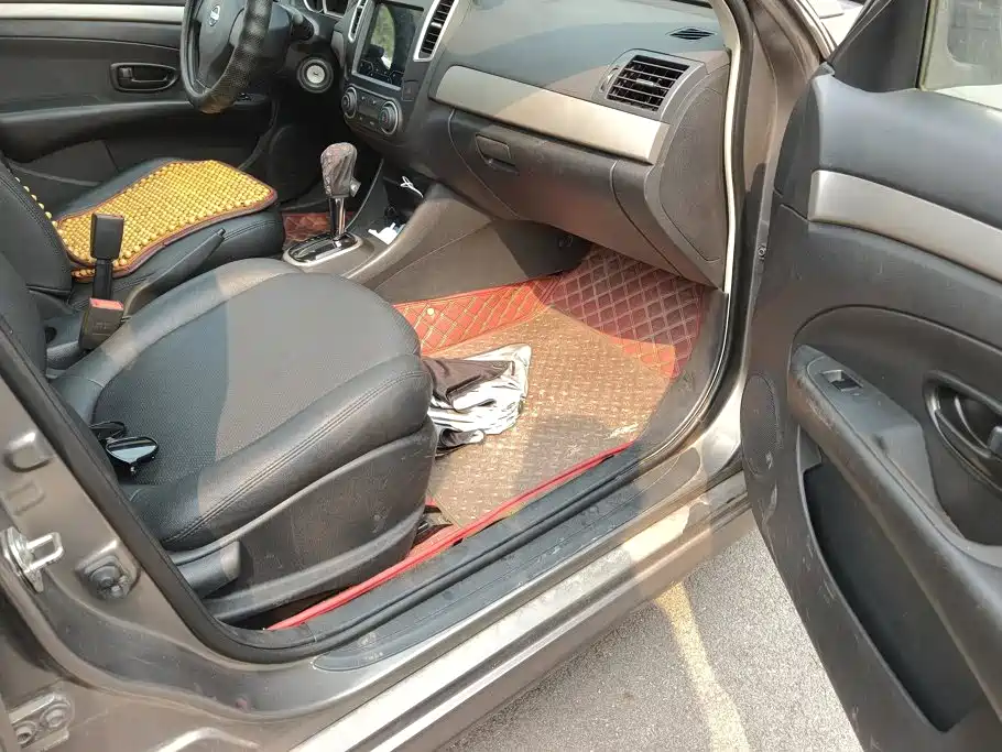 Nissan Sylphy — миниатюра 8