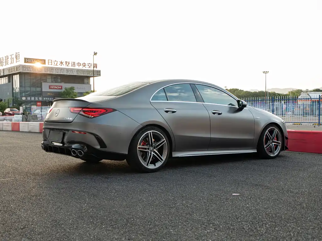 Mercedes-Benz CLA AMG — миниатюра 9