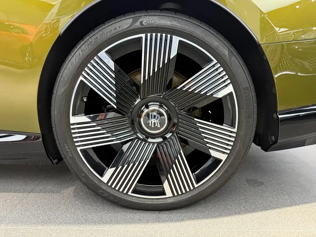 Rolls-Royce Phantom — миниатюра 24