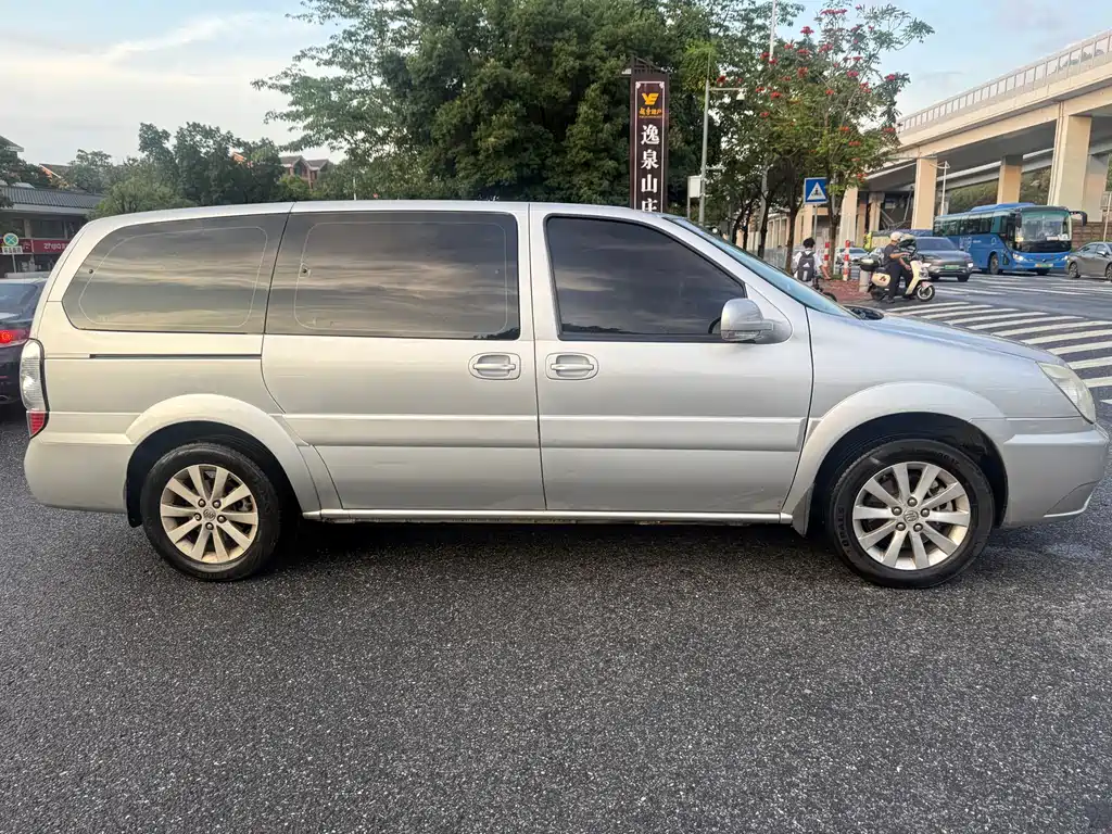 Buick GL8 2014 2.4L