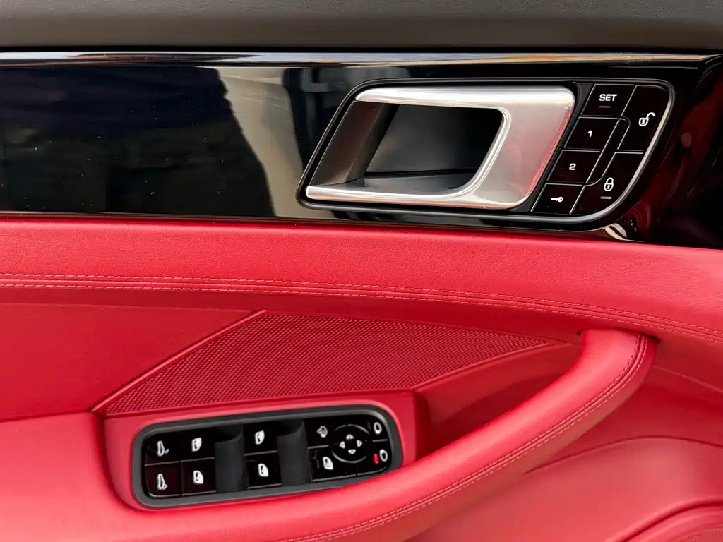 Porsche Panamera — миниатюра 10