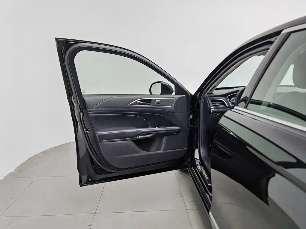 Ford Taurus — миниатюра 8