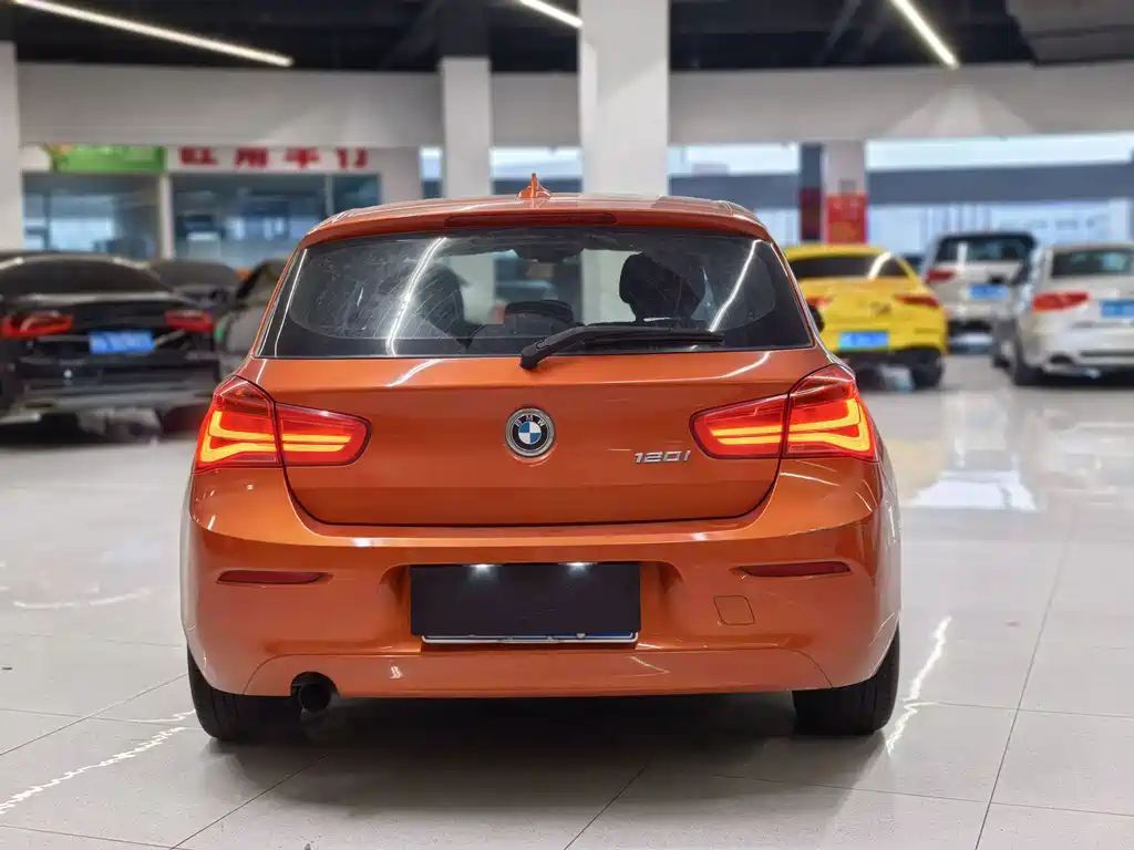 BMW 1 Series (Import) — миниатюра 3
