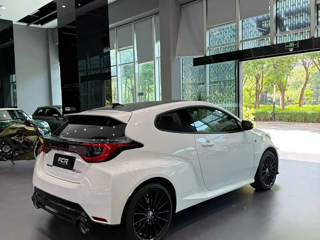 Toyota GR YARIS — миниатюра 6