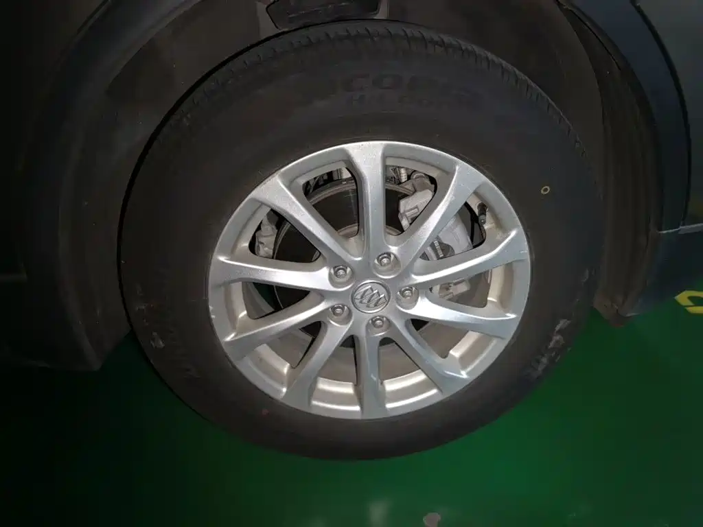 Buick Envision Plus — миниатюра 8